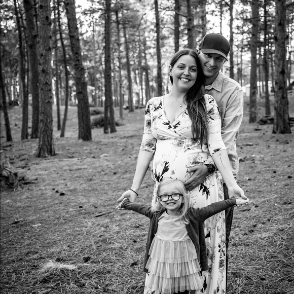 Meet your Posher, Elizabeth - Picture 2 of 2